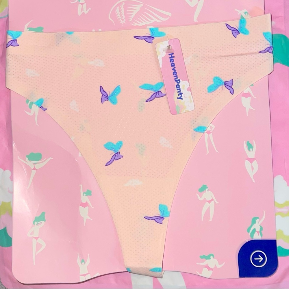 Brand new Comfy & Seamless butterfly print thong size small